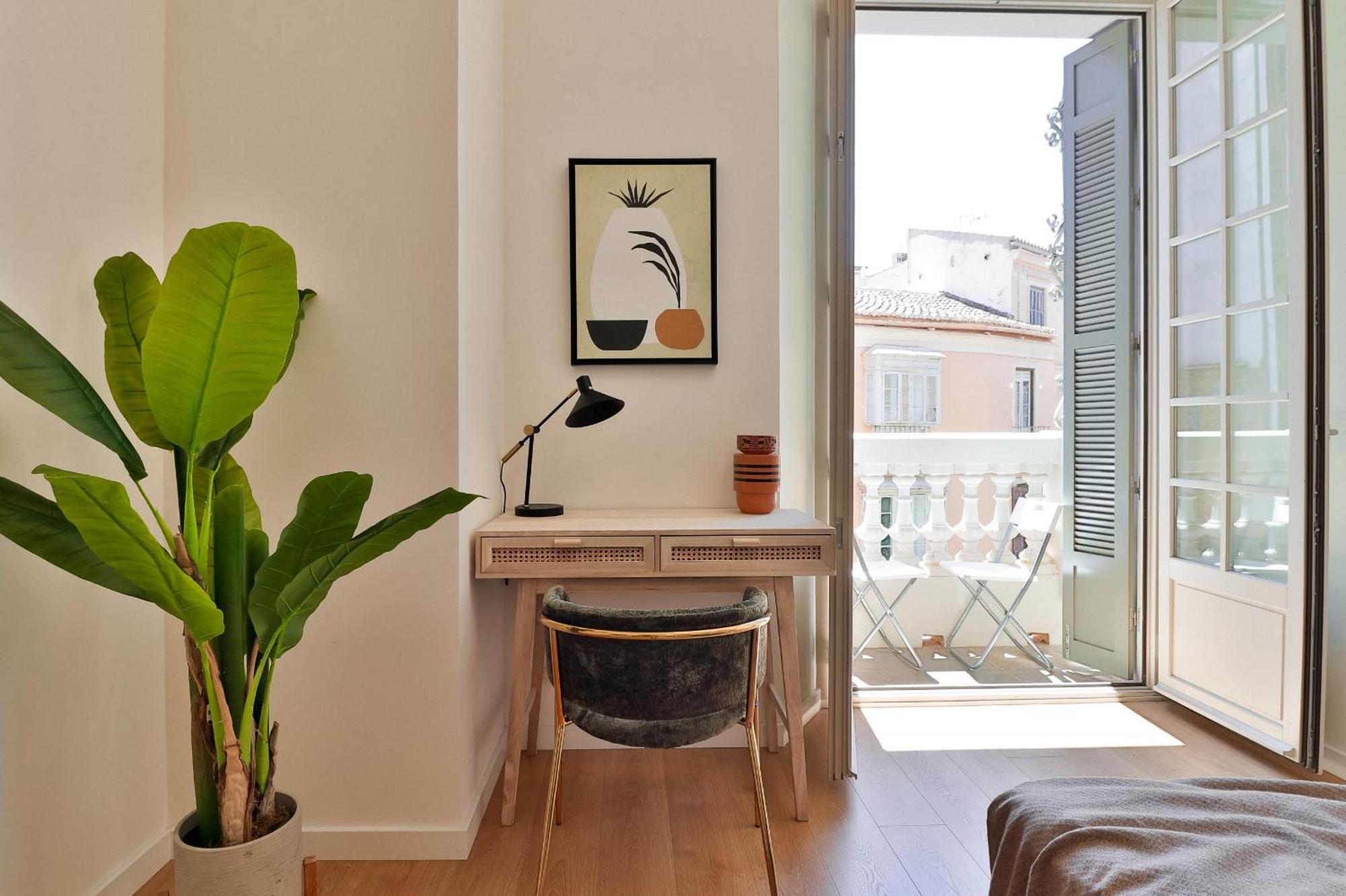 C74 - Marvelous 3 Bedroom Apartment In Historical Malaga Exterior photo