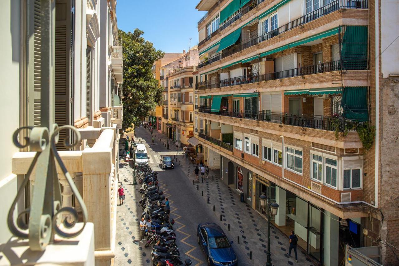 C74 - Marvelous 3 Bedroom Apartment In Historical Malaga Exterior photo