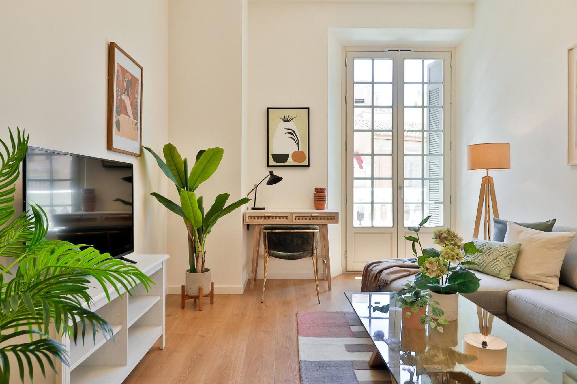 C74 - Marvelous 3 Bedroom Apartment In Historical Malaga Exterior photo