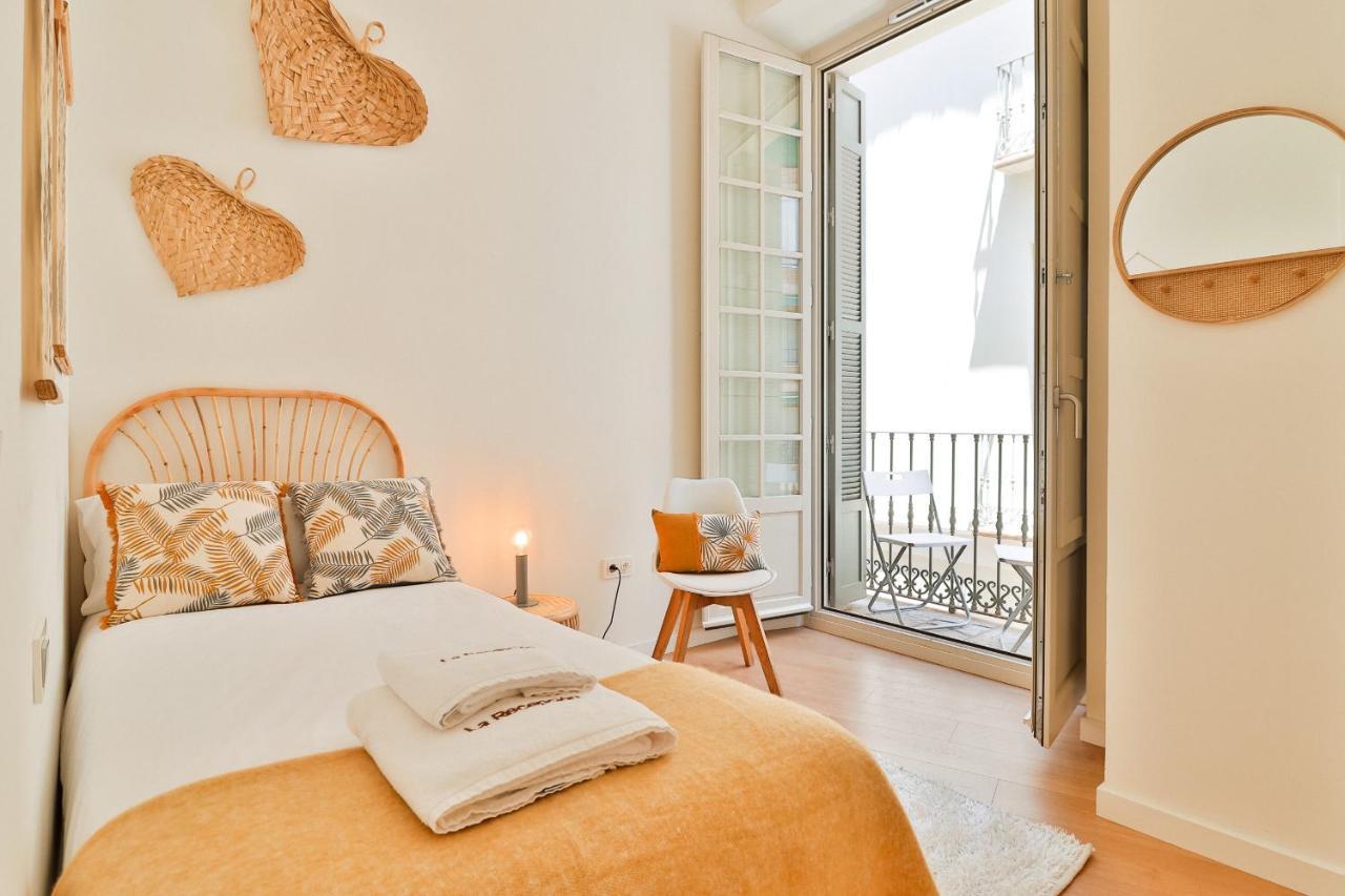 C74 - Marvelous 3 Bedroom Apartment In Historical Malaga Exterior photo