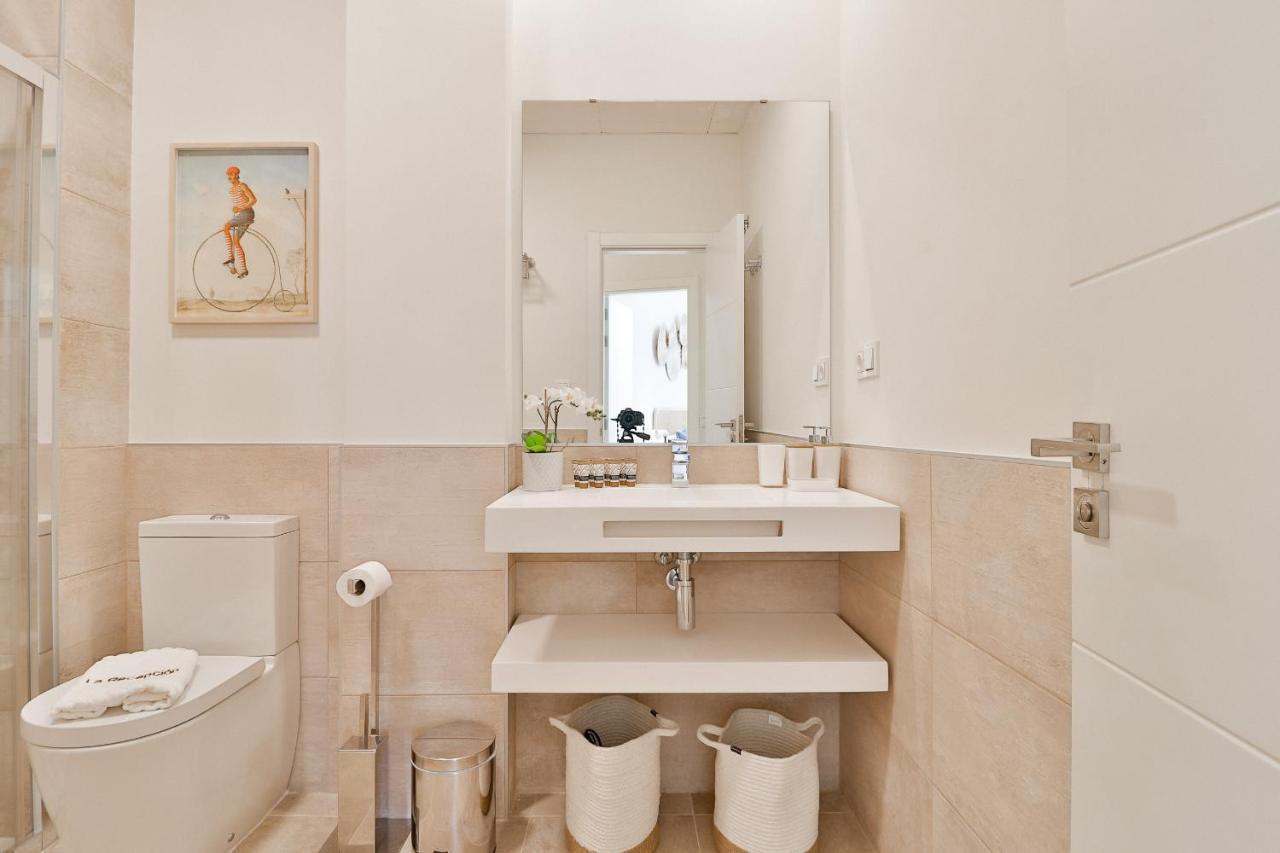 C74 - Marvelous 3 Bedroom Apartment In Historical Malaga Exterior photo