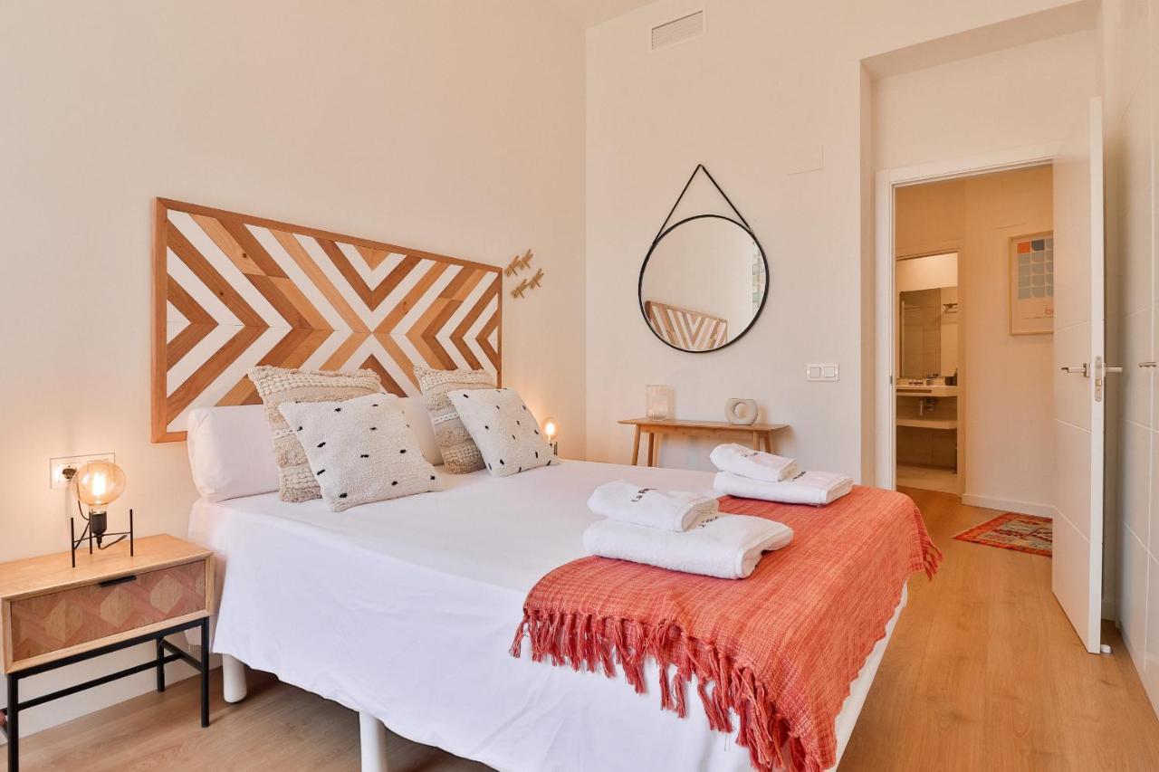 C74 - Marvelous 3 Bedroom Apartment In Historical Malaga Exterior photo