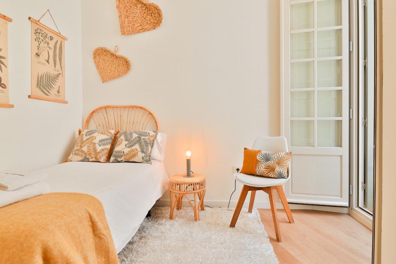 C74 - Marvelous 3 Bedroom Apartment In Historical Malaga Exterior photo